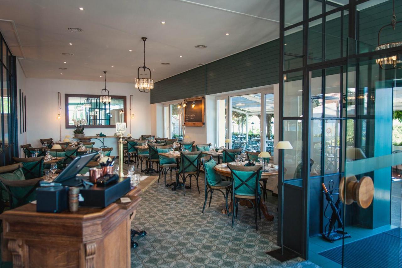 Auberge De Rivaz Eksteriør billede